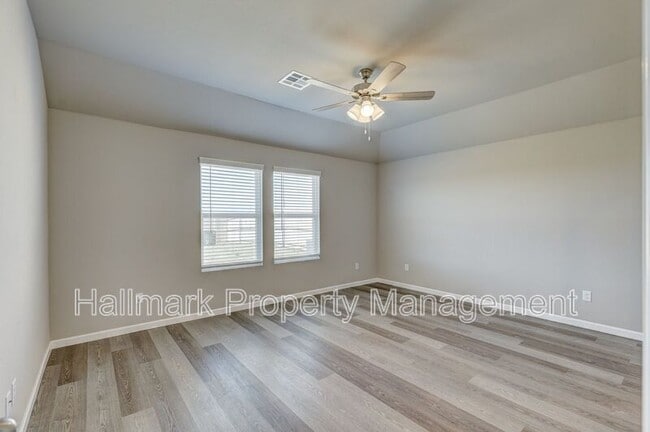 Building Photo - 4109 Sara Pk Dr