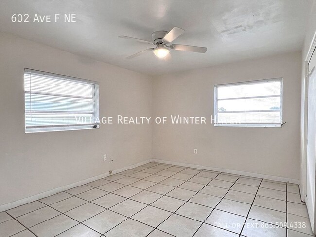 Building Photo - Adorable Duplex! Great Location!