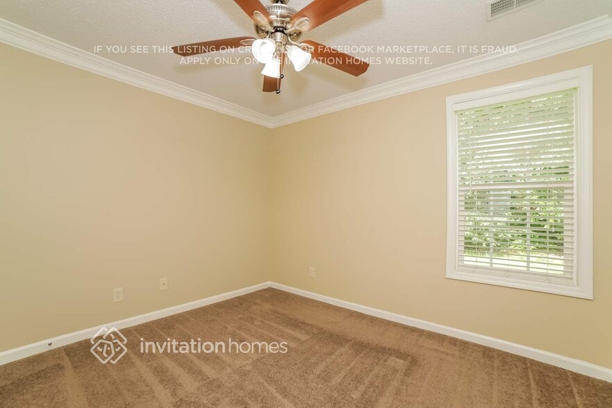 Building Photo - 1747 Fort River Way