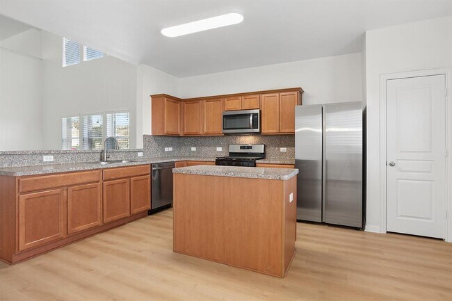 Building Photo - 1385 Red Stag Pl