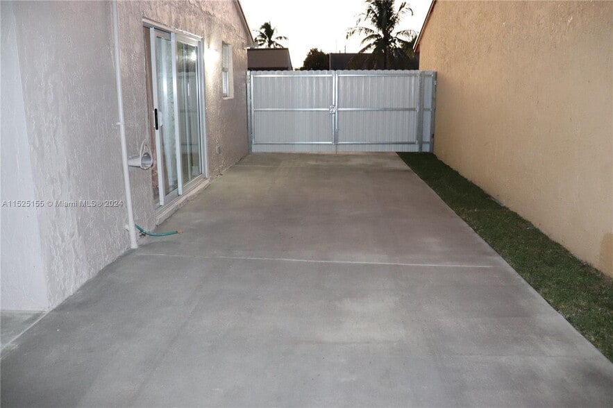 Building Photo - 19259 SW 118th Pl