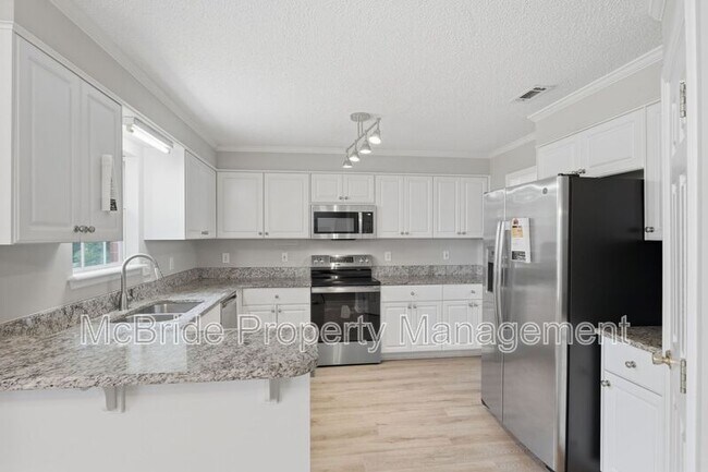 Building Photo - 827 Sonora Cir