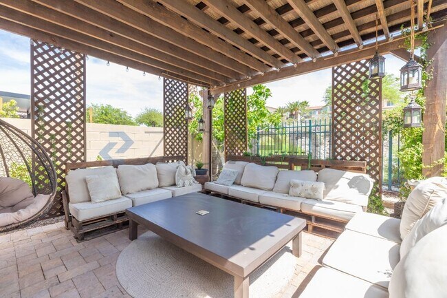 Building Photo - 1494 Cilento Ct