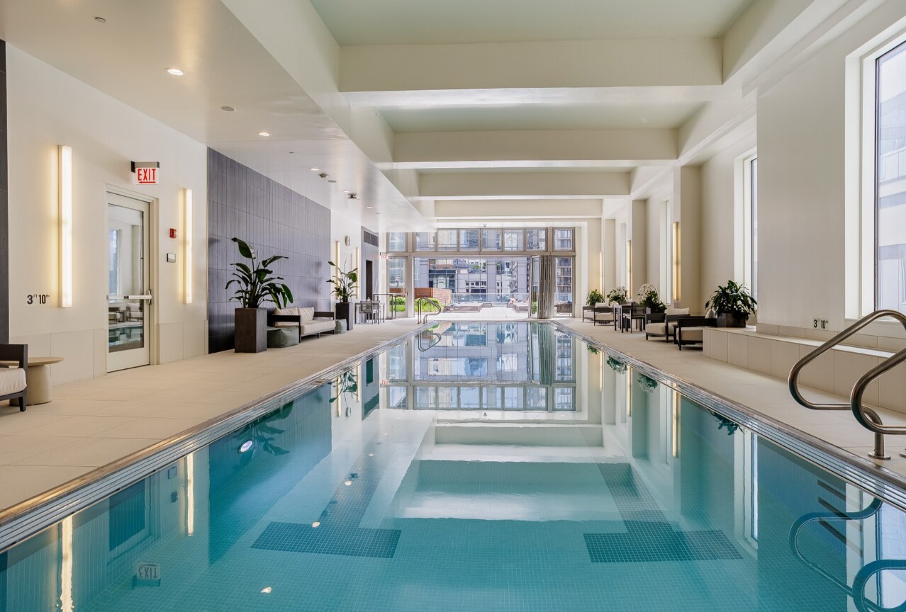 Building Photo - 77 W Wacker Dr