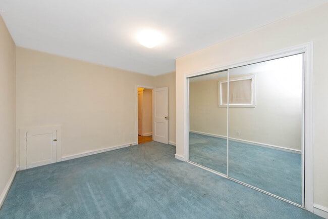 Building Photo - 5950 Bennington St