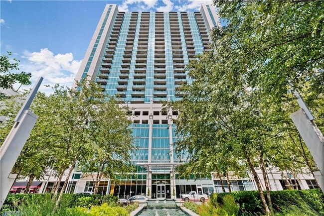 Building Photo - 3324 Peachtree Rd NE