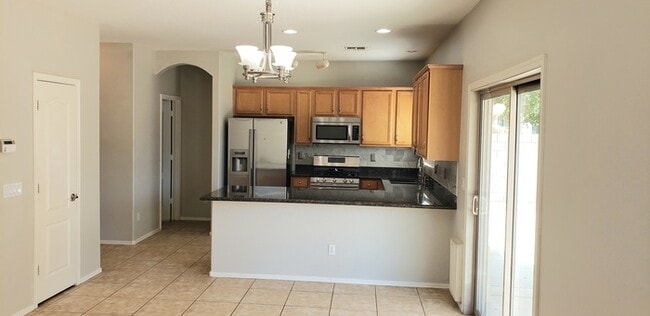 Building Photo - Stunning Estates at the Spectrum!