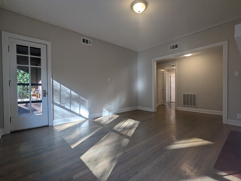 Building Photo - 2530 N Kedzie Blvd