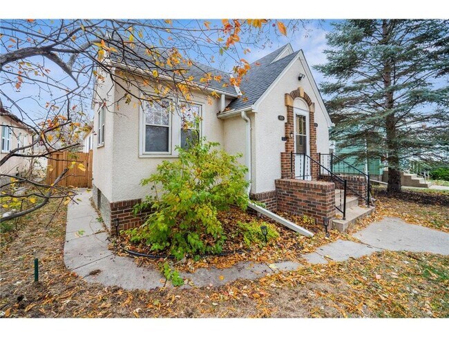 Building Photo - 4331 N Thomas Ave