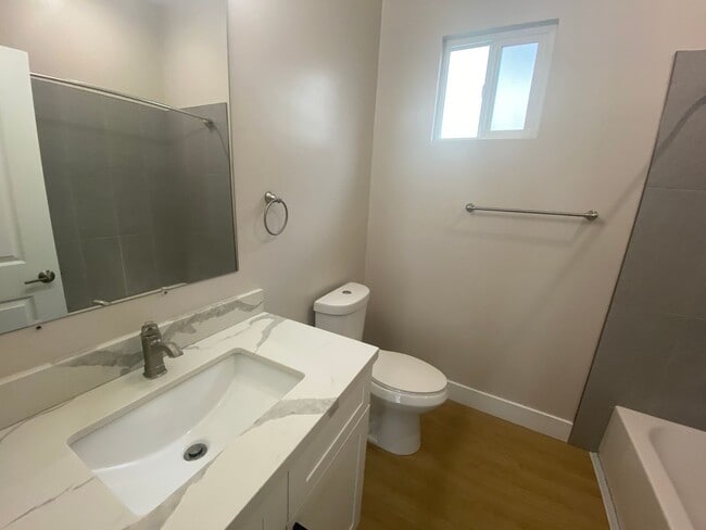 Building Photo - 4252 Cleveland Ave