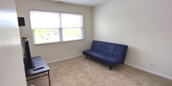 Building Photo - 925 Mesa Dr