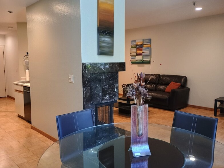 Building Photo - 4250 El Camino Real