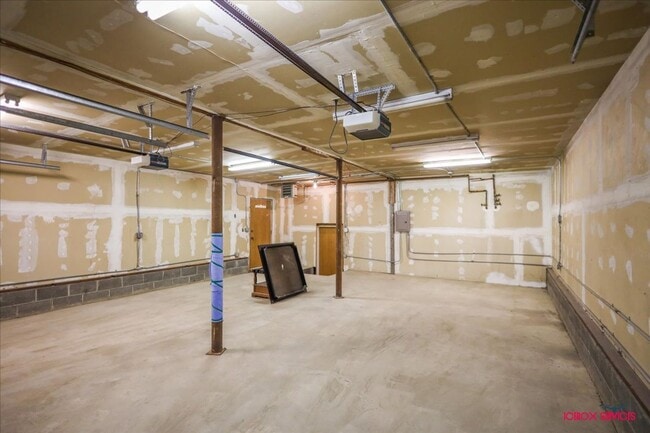 Building Photo - 2BD | 2BA Nestled on a Cul-De-Sac