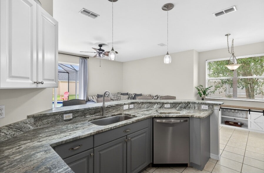 Building Photo - 21560 Brixham Run Loop