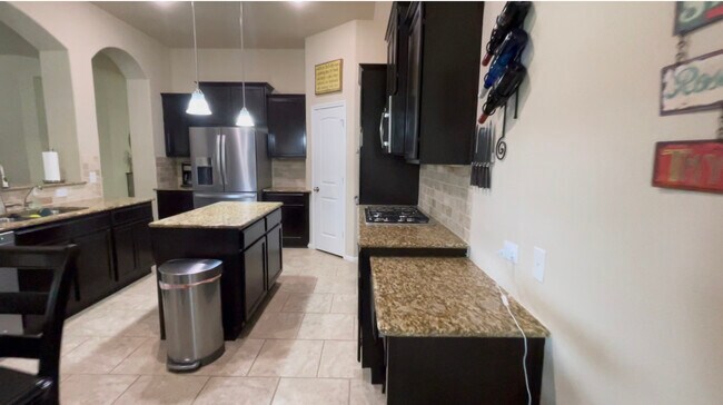 Building Photo - 12643 Jamestown Crossing Ln