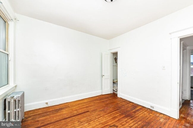 Building Photo - 4205 Nicholas Ave