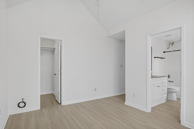 Building Photo - 4921 Windproof Way