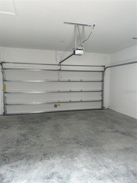 Building Photo - 1987 Stake Out Wy