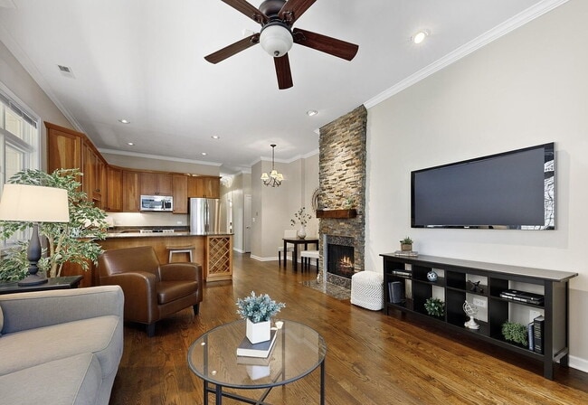 Building Photo - "Spacious 3-Bedroom Condo with Finished Ba...