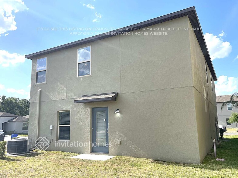 Building Photo - 7715 Silver Berry Ct