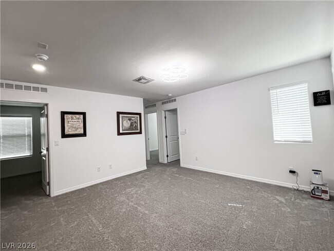 Building Photo - 5724 Avondale Rise Wy