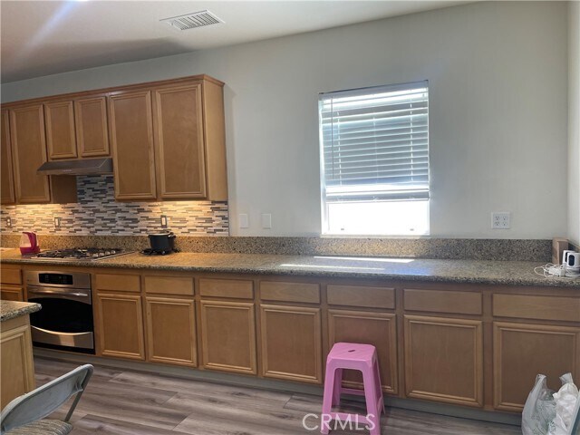 Building Photo - 37075 Parkway Dr