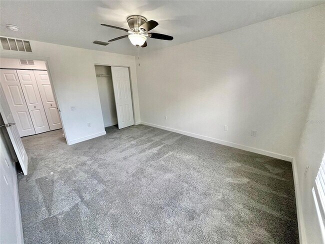 Building Photo - 2096 Kings Palace Dr