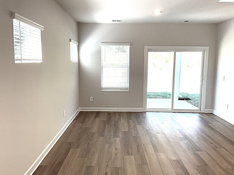 Building Photo - 548 Crowder Pl