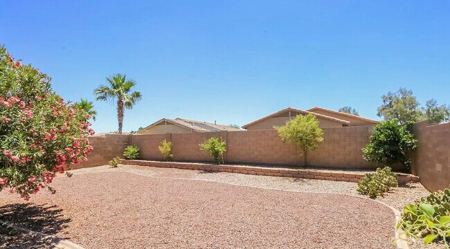 Building Photo - 42275 W Bunker Dr