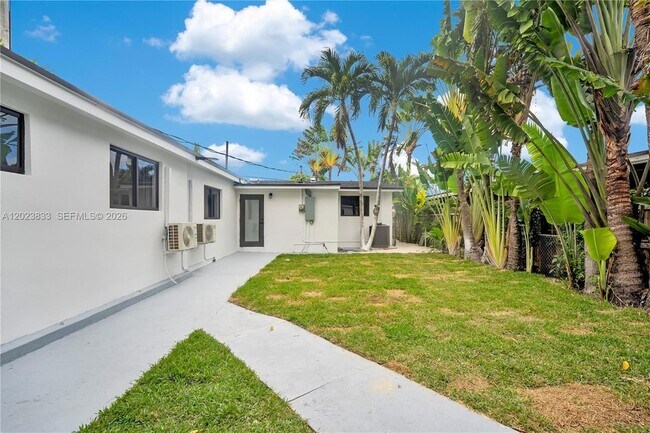 Building Photo - 6566 SW 35th St