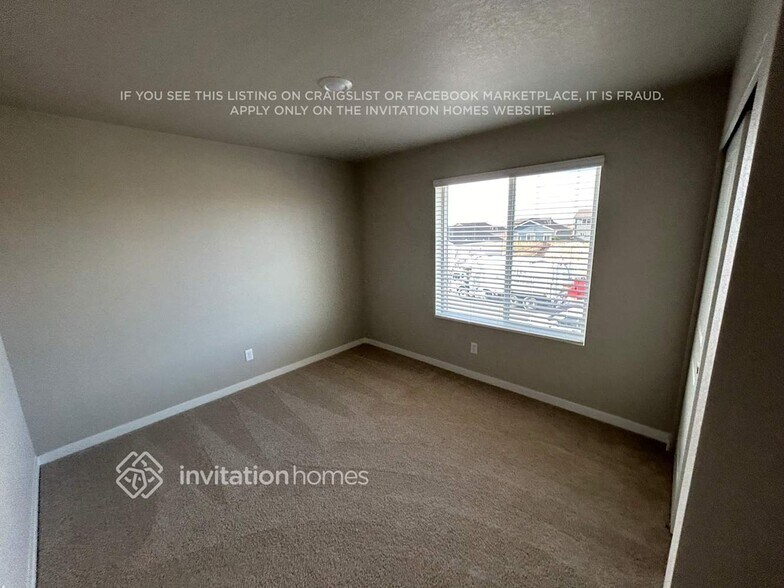 Building Photo - 970 Cascade Falls St