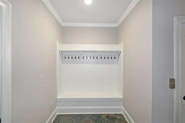 Mudroom - 4241 Weaver St SE