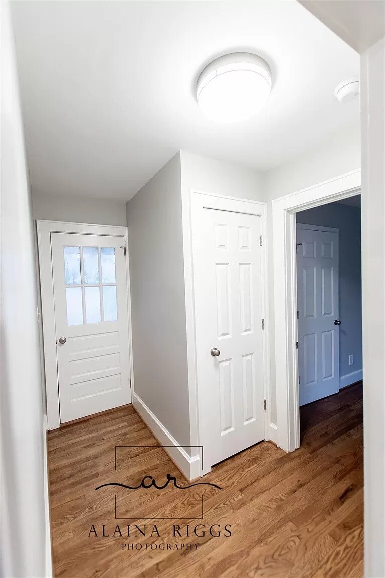 Building Photo - 126 Vanderbilt Cir