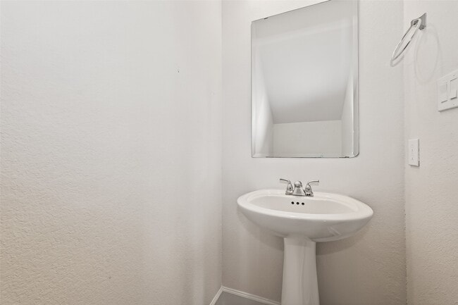 Building Photo - 12719 Hydeland Dr