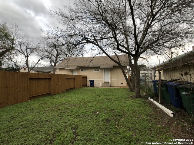Building Photo - 411 Canton-