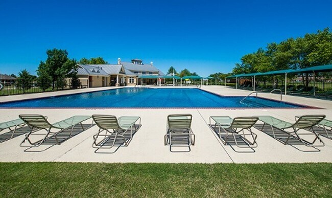 Building Photo - Open Floorplan and Amazing Resort Style Community!