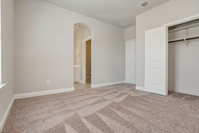 Building Photo - 1300 Mustang Brook Ln