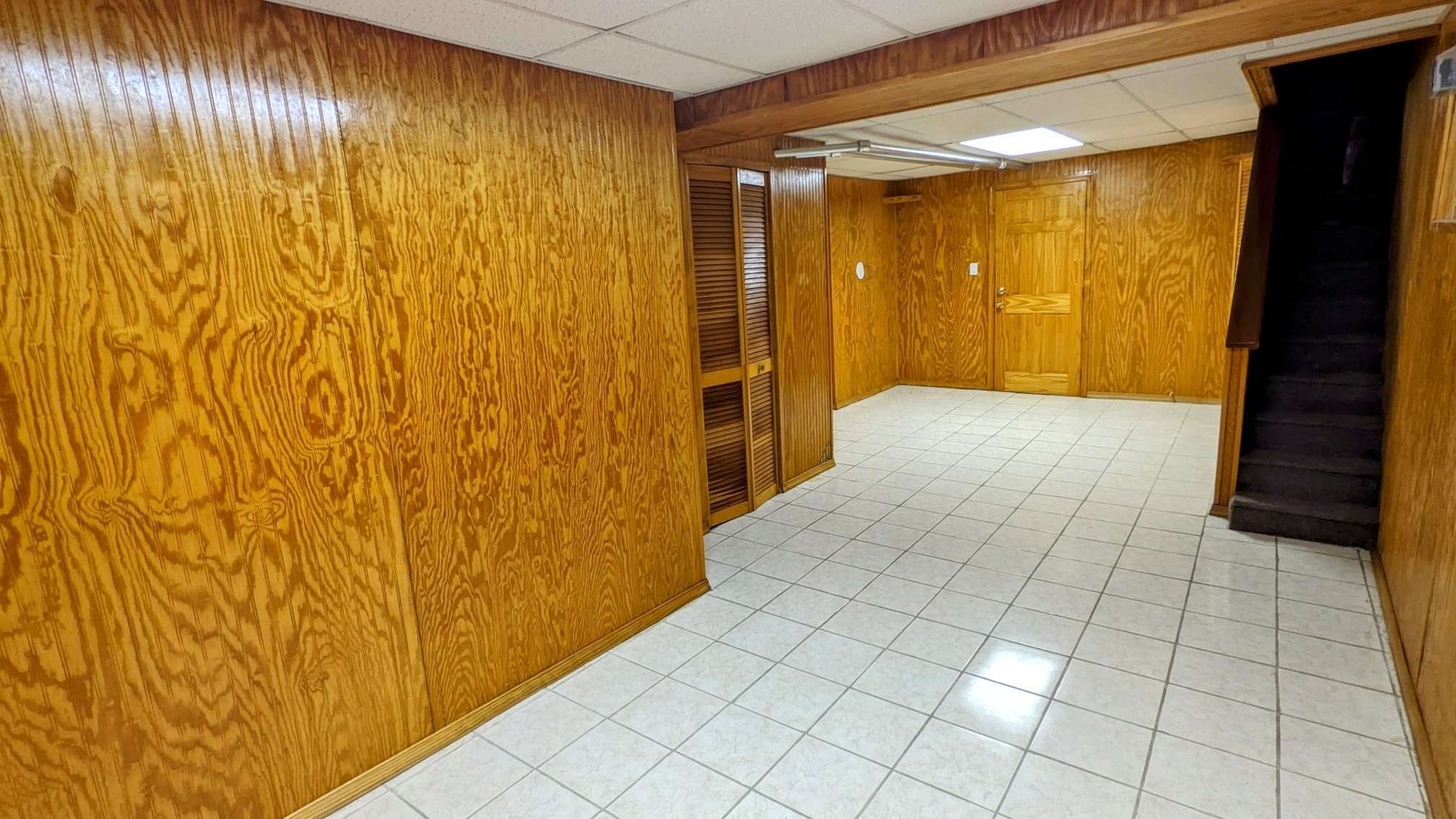 Building Photo - 103 W Spencer Ave