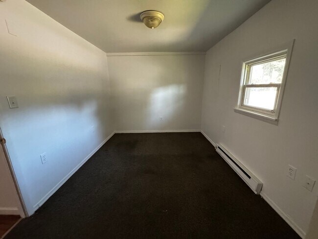 Building Photo - 2438 Mifflin St