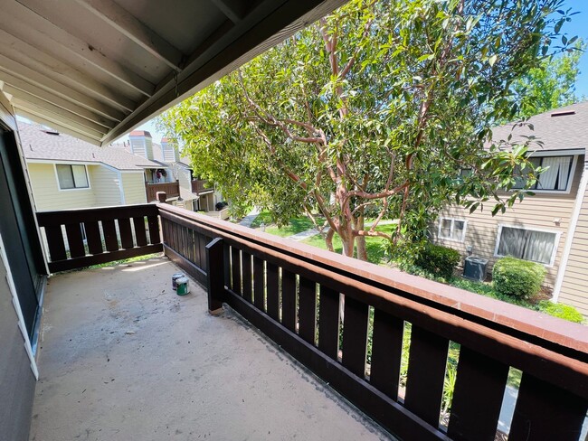 Building Photo - Beautiful 3 Bedroom Condo in Yorba Linda