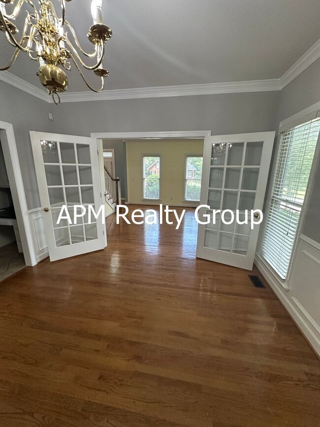 Building Photo - 109 Rolling Creek Cir
