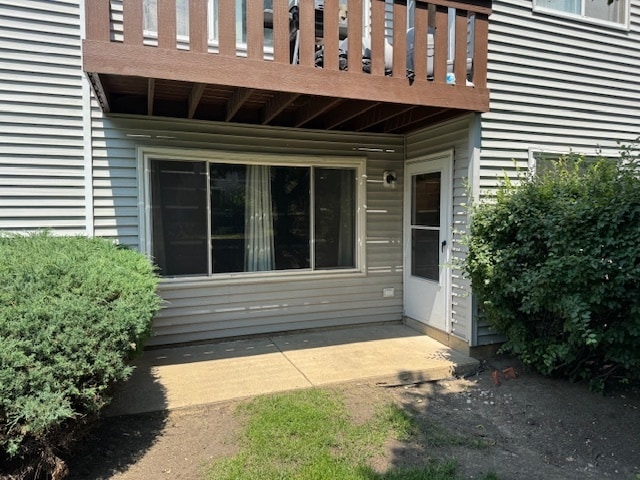 Building Photo - 303 Newport Ln