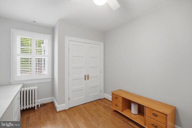 Building Photo - 3839 Beecher St NW