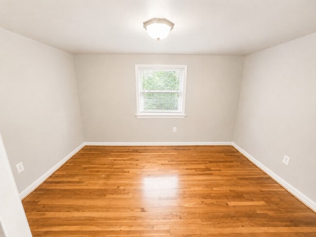 Building Photo - 5411 Remuda Dr