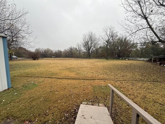 Building Photo - 1940 Ives Way Ln