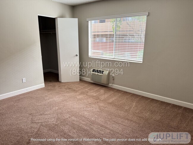 Building Photo - 5787 College Ave