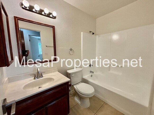 Building Photo - 22810 Nalatapa Rd