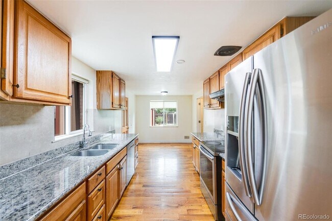 Building Photo - 1289 S Canosa Ct