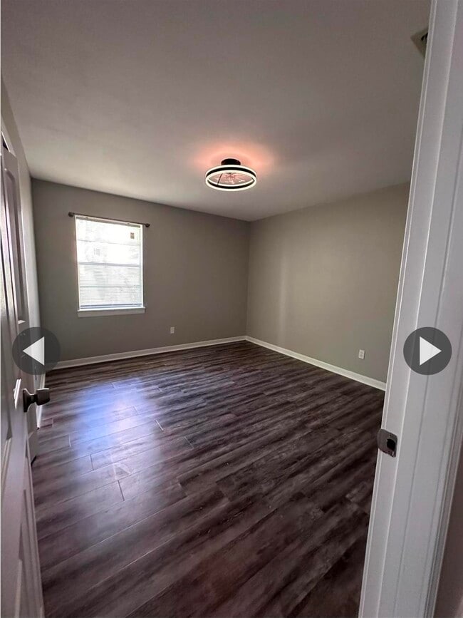 Building Photo - 1110 Cuerno St
