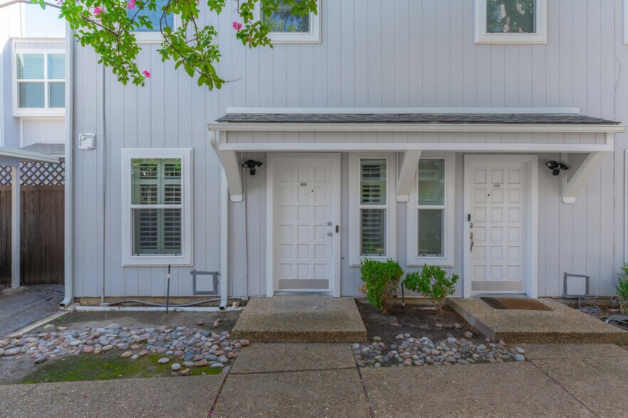 Building Photo - 2815 Welborn St